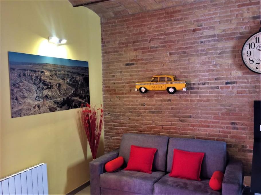 Lovely & Bright Vila Olimpica Beach Apartment Barcelona Buitenkant foto