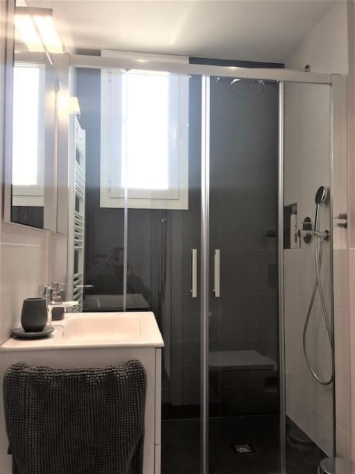 Lovely & Bright Vila Olimpica Beach Apartment Barcelona Buitenkant foto