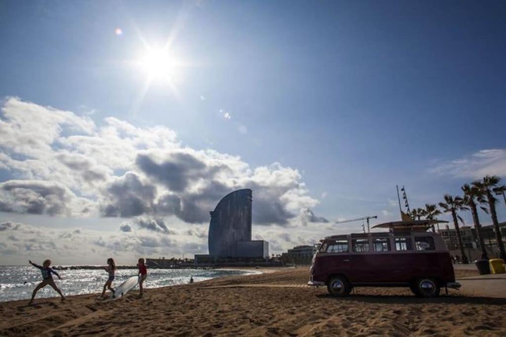 Lovely & Bright Vila Olimpica Beach Apartment Barcelona Buitenkant foto
