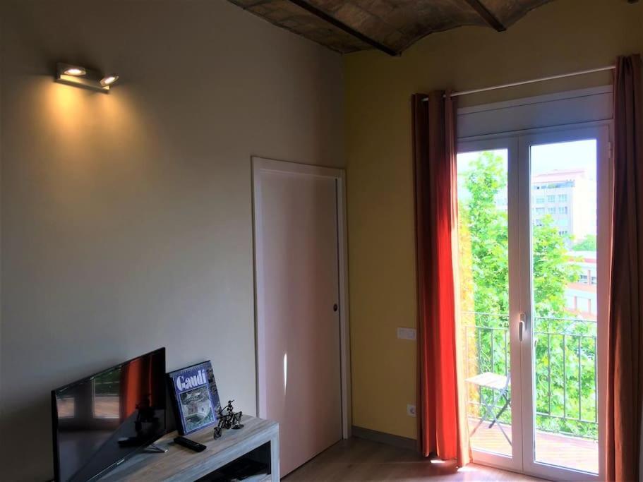Lovely & Bright Vila Olimpica Beach Apartment Barcelona Buitenkant foto